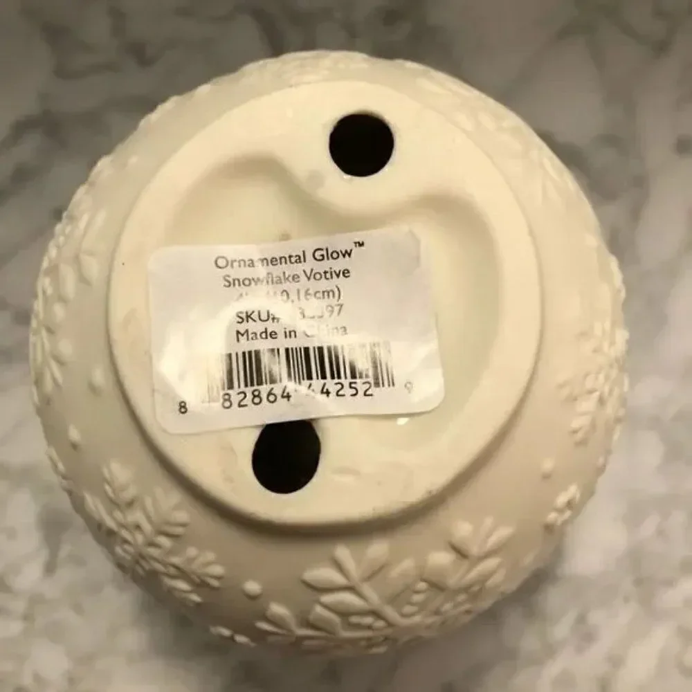 Lenox Bisque Porcelain Ornamental Glow Snowflake Votive Holder
